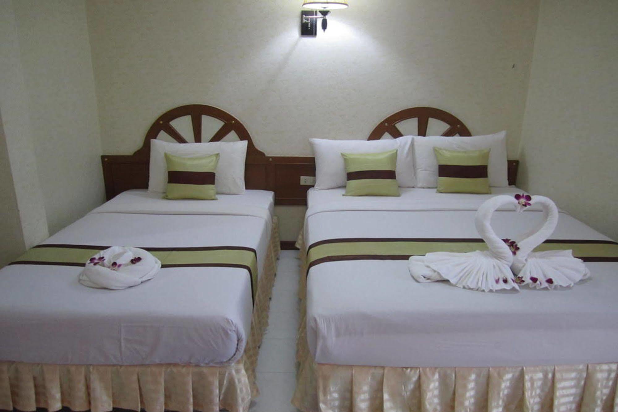 Natacha Hotel Phiphi-szigetek Kültér fotó