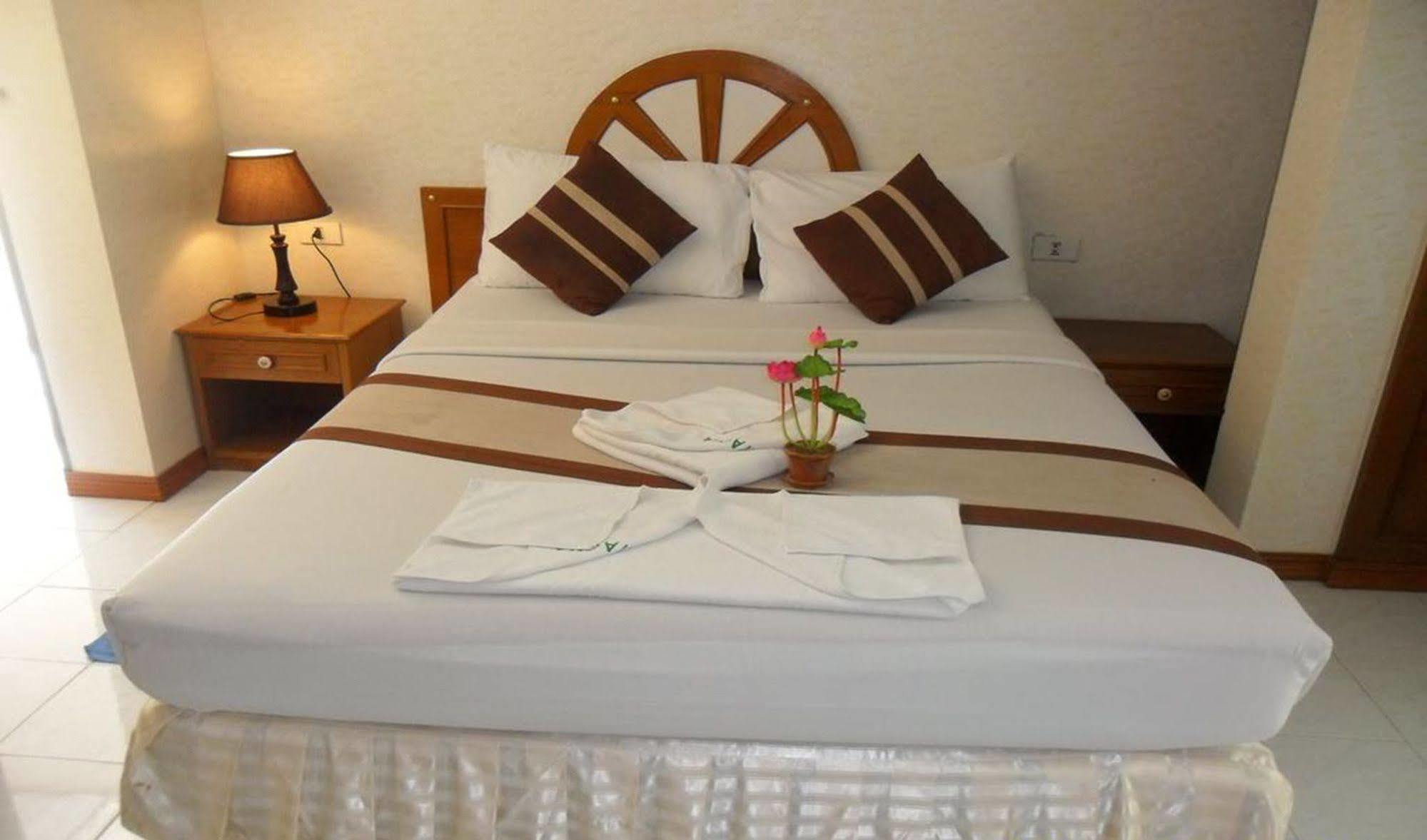 Natacha Hotel Phiphi-szigetek Kültér fotó